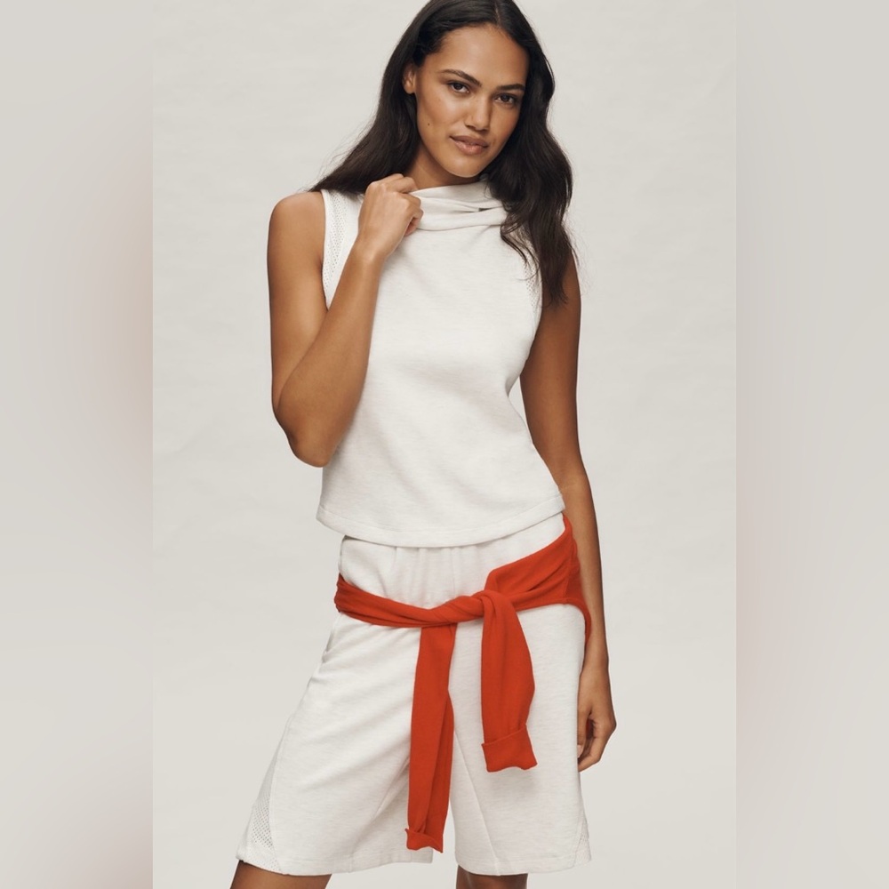 Sleeveless Cowl Neck Top
Daily Practice Anthropologie
In: Light Grey